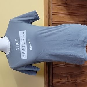Nike boy short sleeve shirt xl